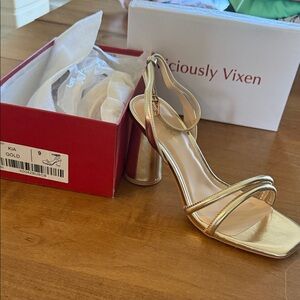 Vix Gold Strappy Women's Heels